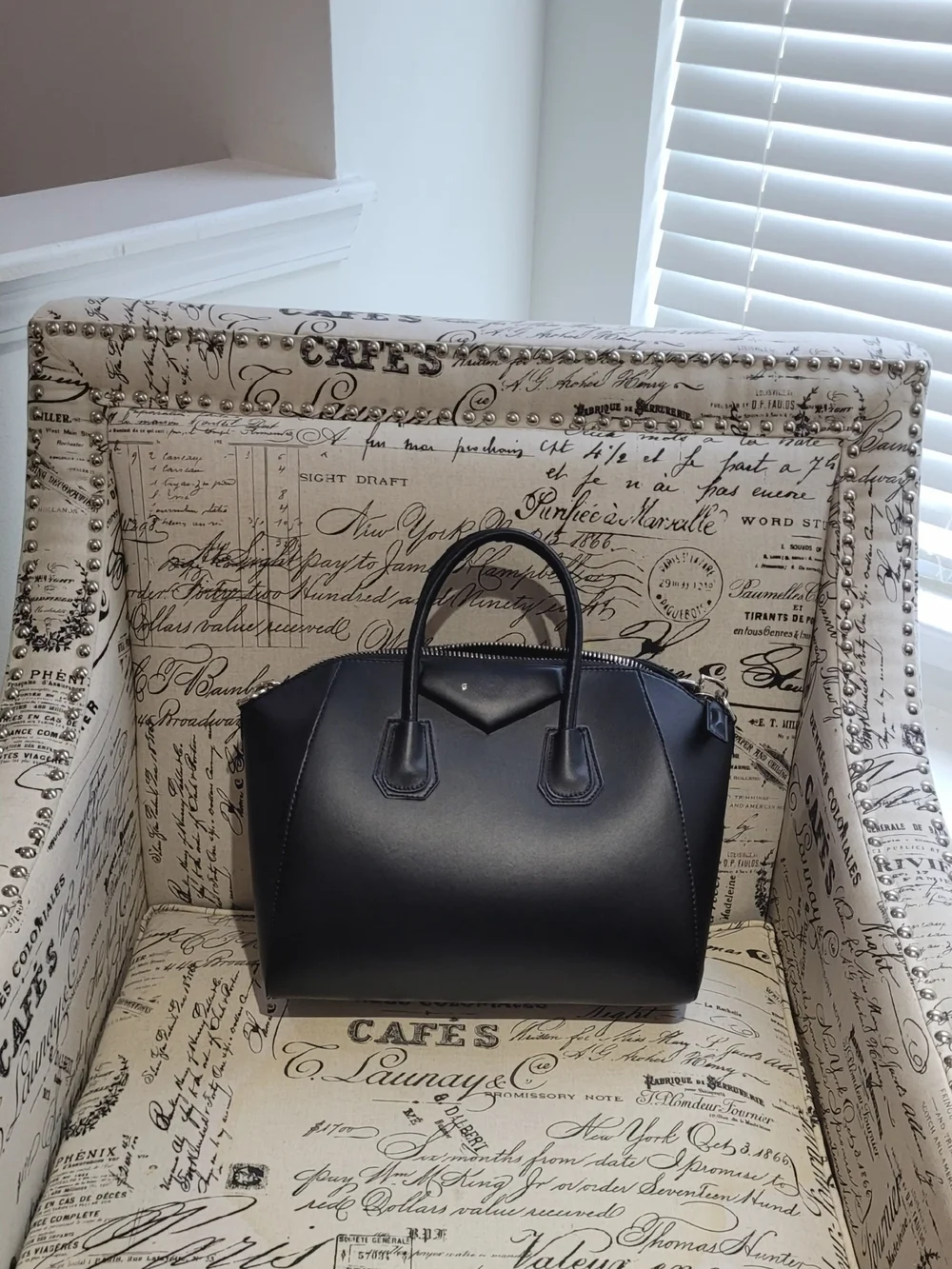 Black Women's Structured Top-Handle Bag - Classic Work & Weekend